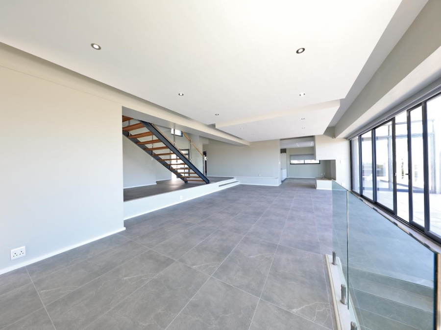 6 Bedroom Property for Sale in Baronetcy Estate Western Cape